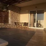Nereids Apartments-erato Petalidi