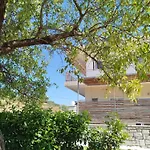 Nereids Apartments-erato Petalidi