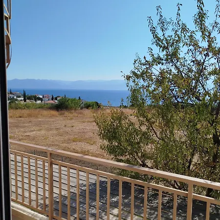 Nereids Apartments-erato Apartment *