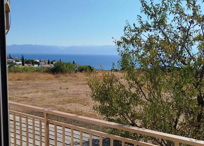 Nereids Apartments-erato Апартаменты *