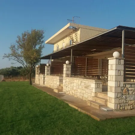 Nereids Apartments-erato * Petalidi