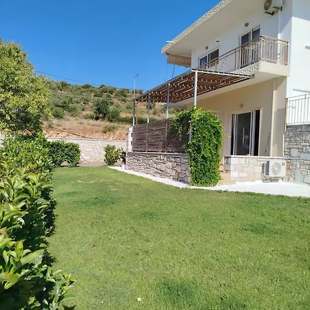 Nereids Apartments-erato *